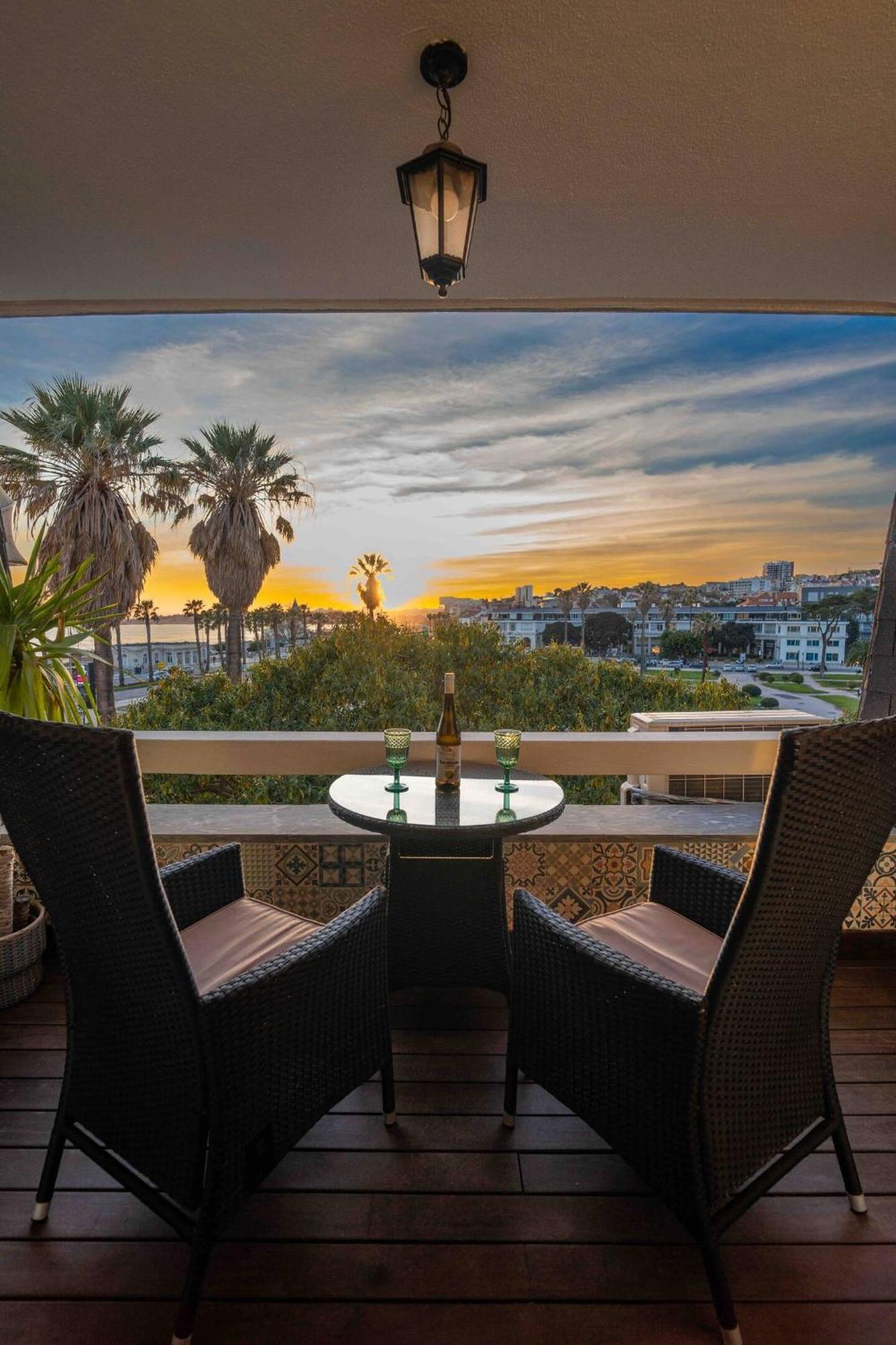 אסטוריל Sea View W Balcony 2 Mins Walk To Beach & Casino מראה חיצוני תמונה
