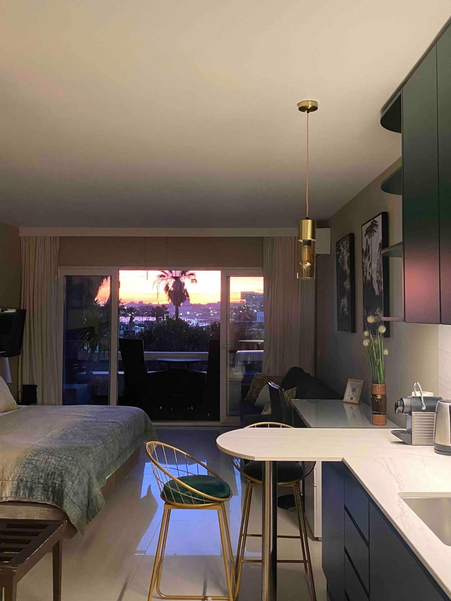 אסטוריל Sea View W Balcony 2 Mins Walk To Beach & Casino מראה חיצוני תמונה